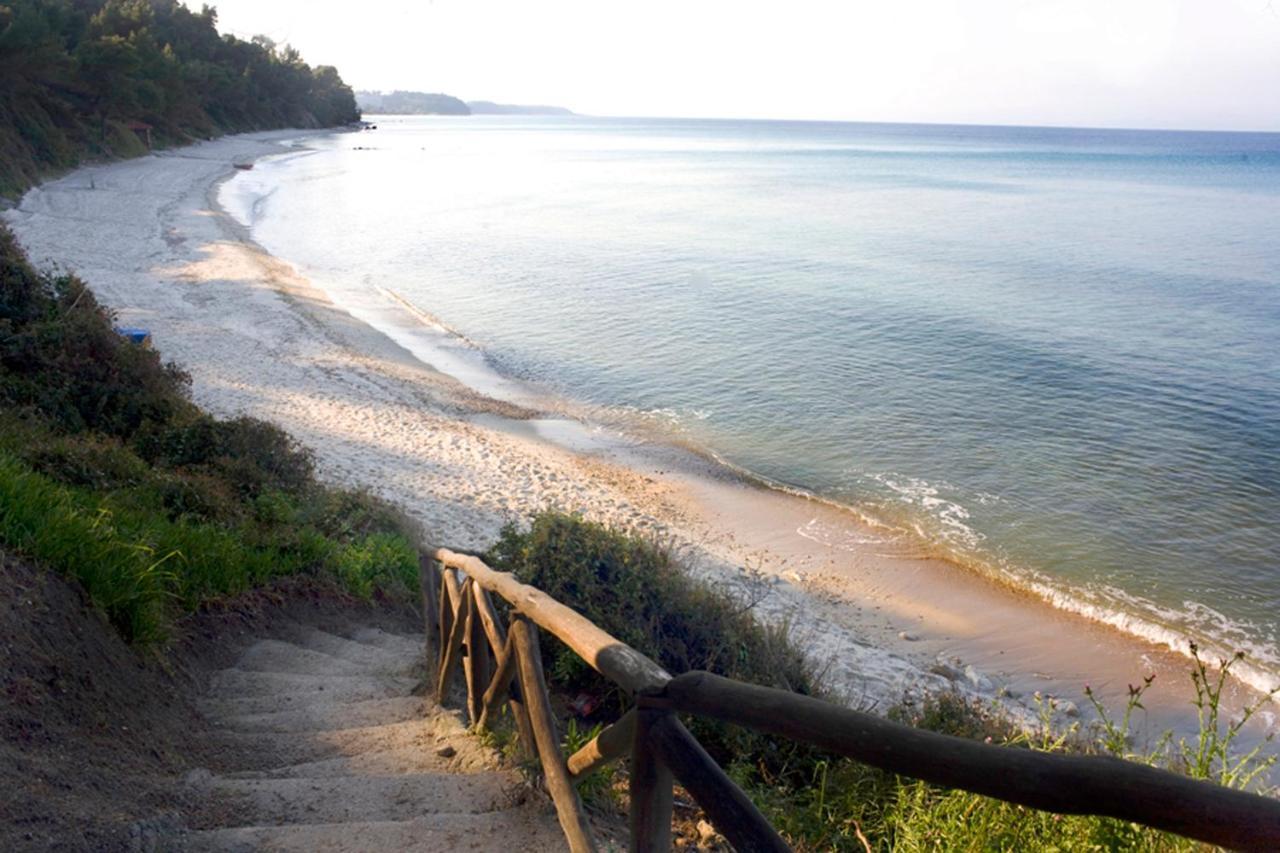Theo Bungalows Boutique Hotel กริโอปียี ภายนอก รูปภาพ