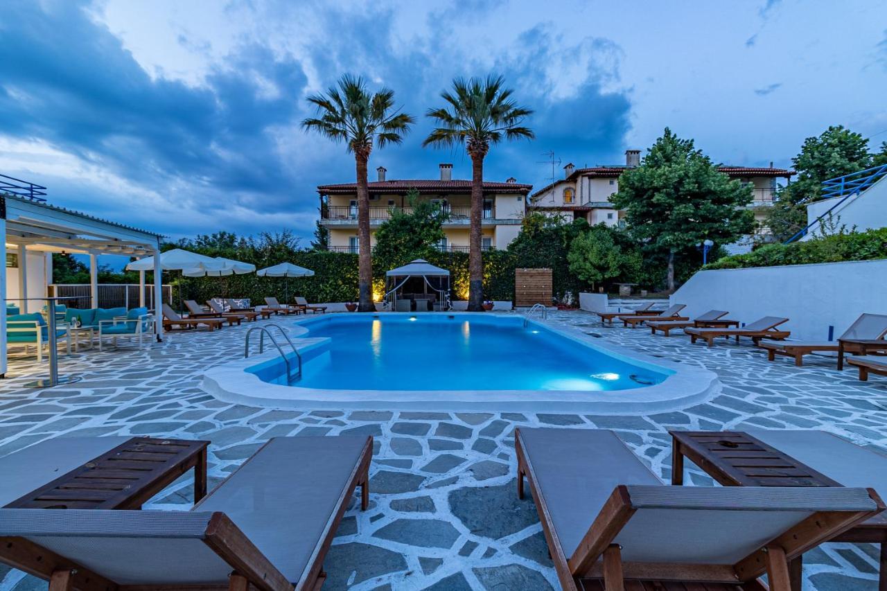 Theo Bungalows Boutique Hotel กริโอปียี ภายนอก รูปภาพ