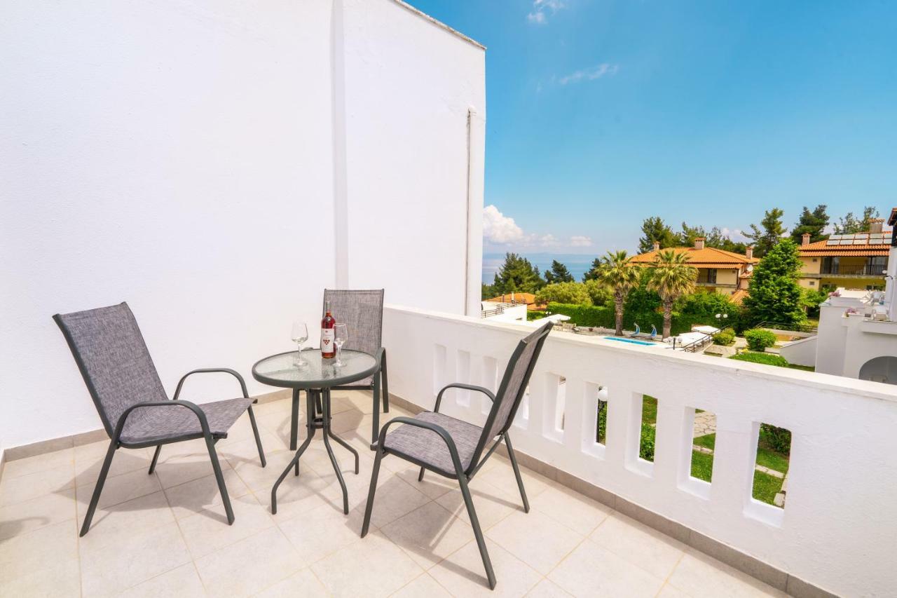 Theo Bungalows Boutique Hotel กริโอปียี ภายนอก รูปภาพ